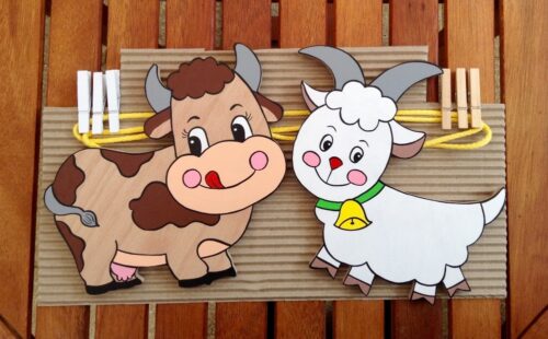 PROVÁZKOVÁ NÁSTĚNKA-KRAVIČKA S KOZOU