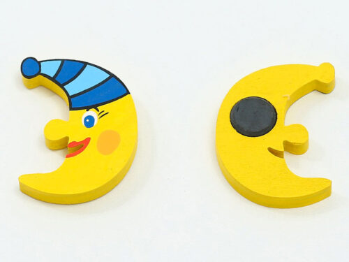 MAGNET-MĚSÍČEK S MODROU ČEPIČKOU