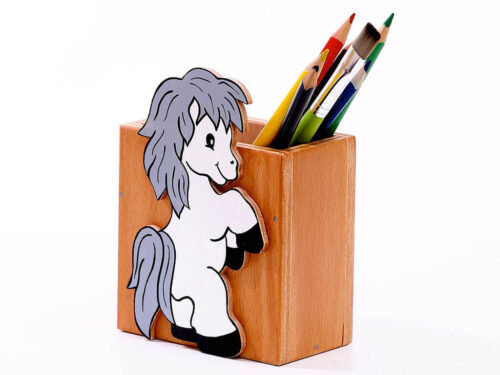 STOJAN NA PASTELKY-KONÍK BÍLÝ